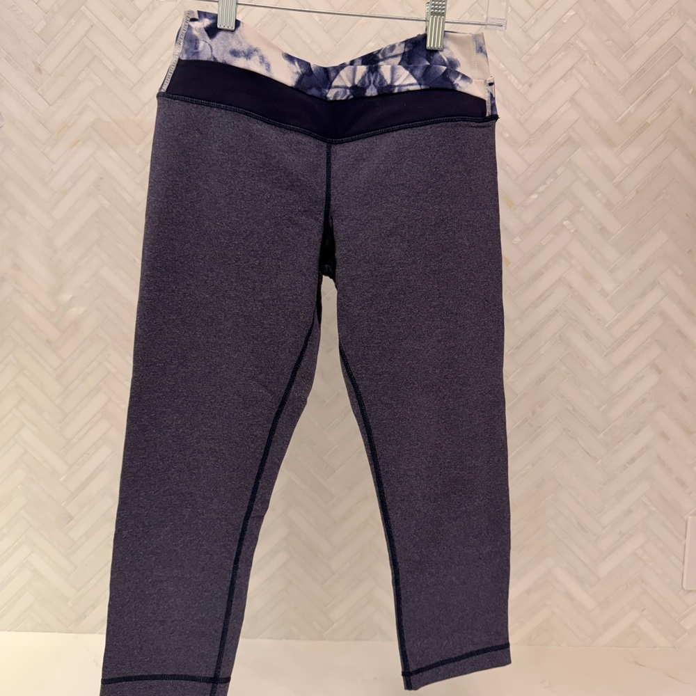 Lululemon Athletica Navy Capris